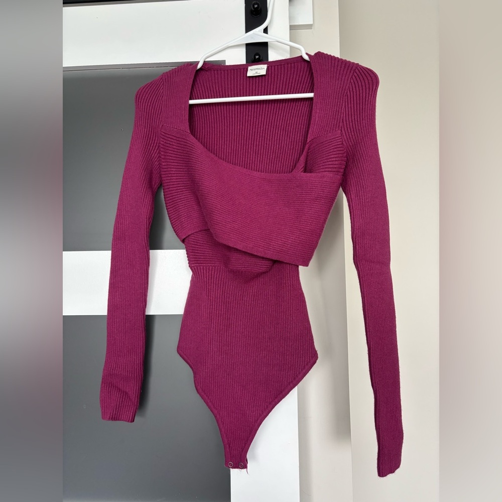Abercrombie & Fitch Fuchsia Long Sleeve Bodysuit